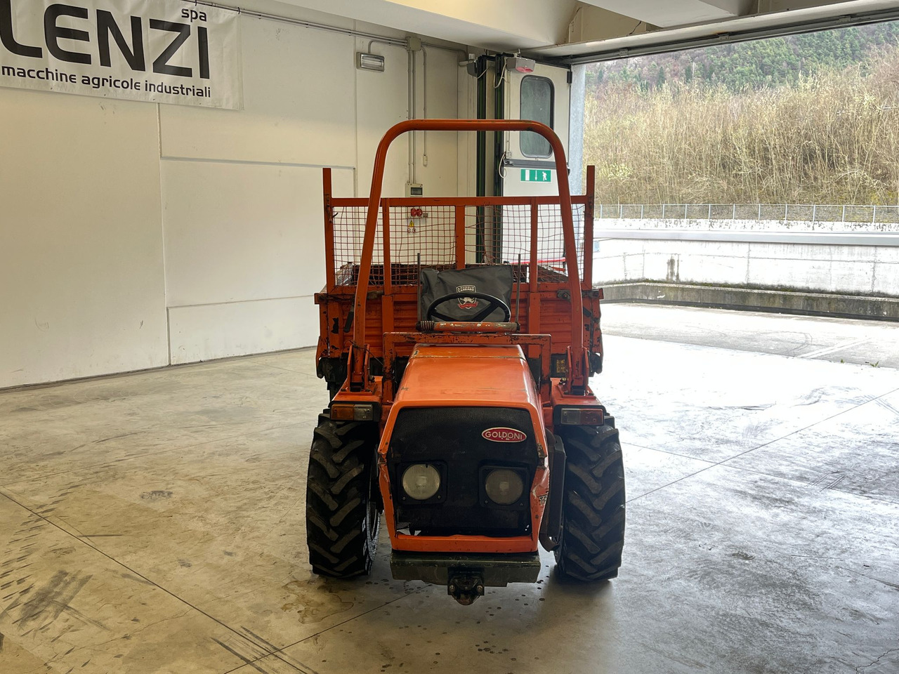 MOTOAGRICOLA GOLDONI TRANSACAR 50 - Traktors: foto 3 MOTOAGRICOLA GOLDONI TRANSACAR 50 - Traktors: foto 3