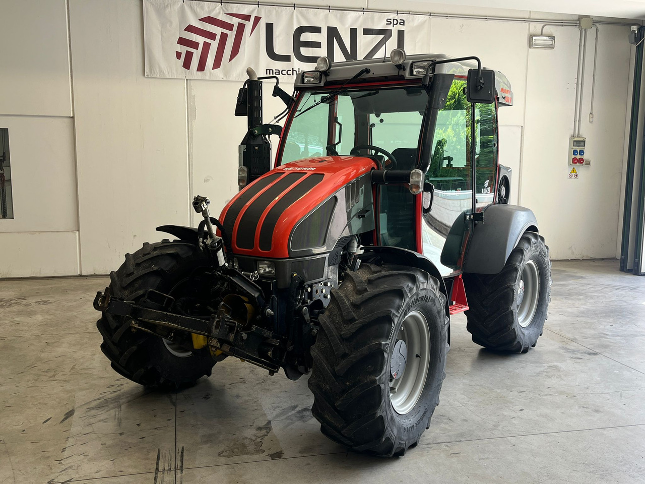 TRATTORE REFORM MOUNTY 100 V - Traktors: foto 2 TRATTORE REFORM MOUNTY 100 V - Traktors: foto 2