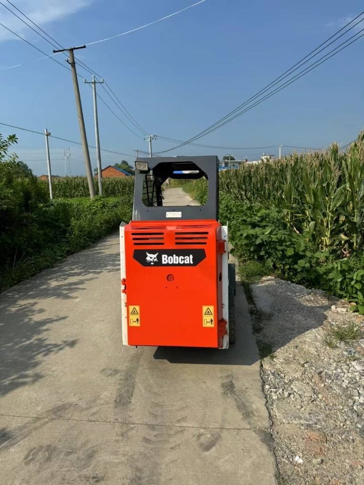 Bobcat S 70 - Kompaktiekrāvējs: foto 2 Bobcat S 70 - Kompaktiekrāvējs: foto 2