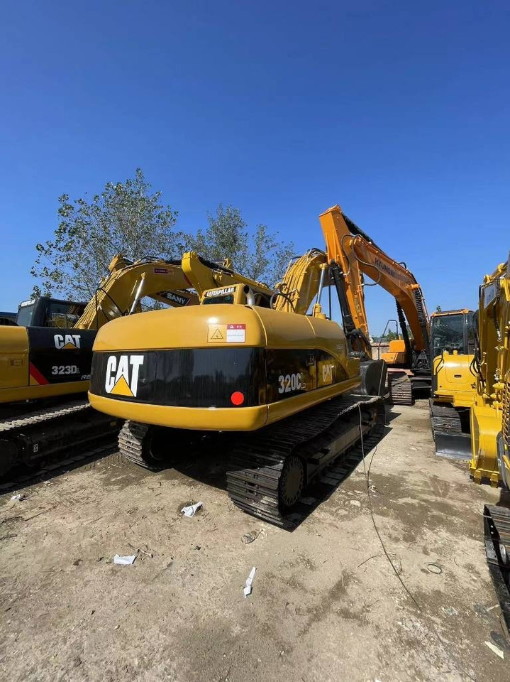 CAT 320 C  - Kāpurķēžu ekskavators: foto 1 CAT 320 C  - Kāpurķēžu ekskavators: foto 1