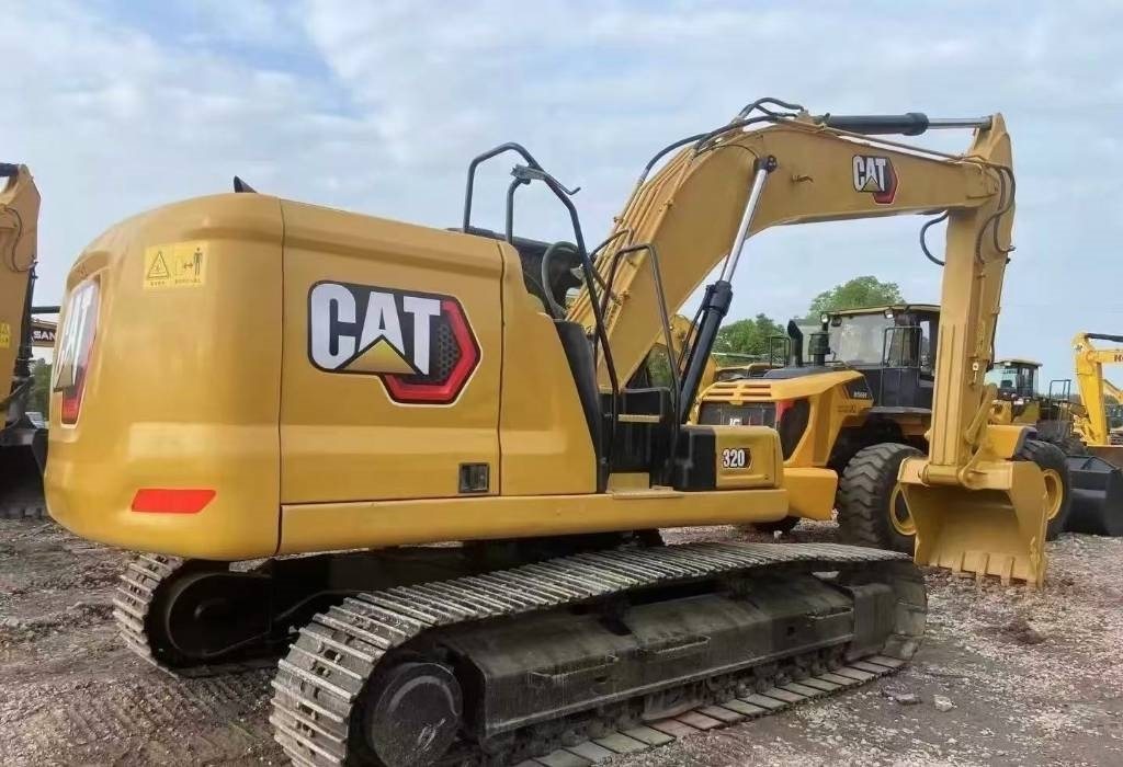 CAT 320 D - Kāpurķēžu ekskavators: foto 1 CAT 320 D - Kāpurķēžu ekskavators: foto 1