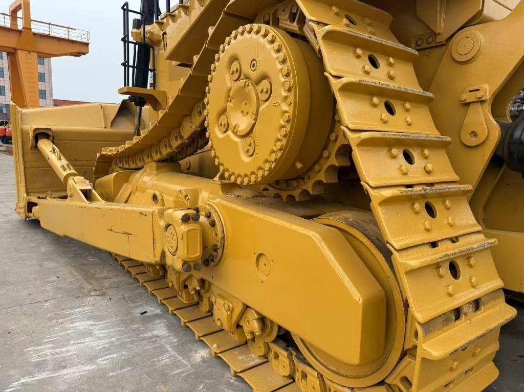 CAT D 10 R - Buldozers: foto 4 CAT D 10 R - Buldozers: foto 4