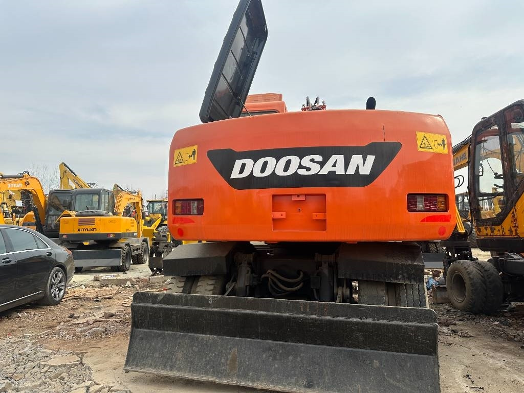 Doosan DX 150W -9 - Riteņu ekskavators: foto 2 Doosan DX 150W -9 - Riteņu ekskavators: foto 2