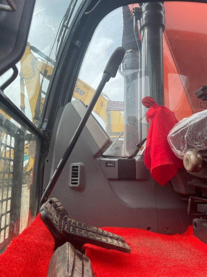 Doosan DX 220 LC-9C - Kāpurķēžu ekskavators: foto 5 Doosan DX 220 LC-9C - Kāpurķēžu ekskavators: foto 5