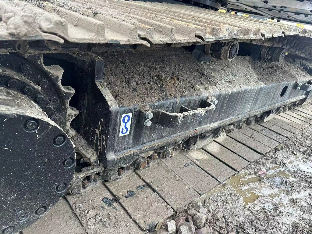 Kāpurķēžu ekskavators Hitachi ZX 240: foto 7