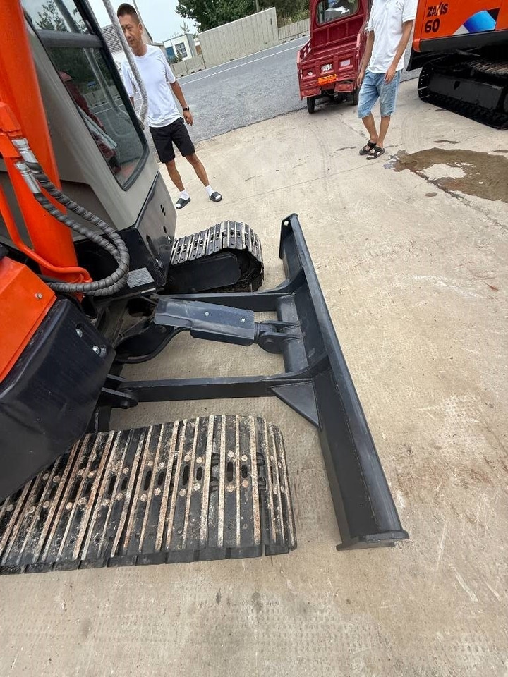 Hitachi ZX 55 - Mini-ekskavators: foto 3 Hitachi ZX 55 - Mini-ekskavators: foto 3