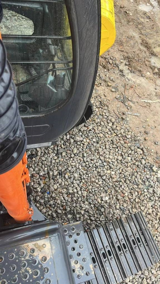 Hitachi ZX120 - Kāpurķēžu ekskavators: foto 2 Hitachi ZX120 - Kāpurķēžu ekskavators: foto 2