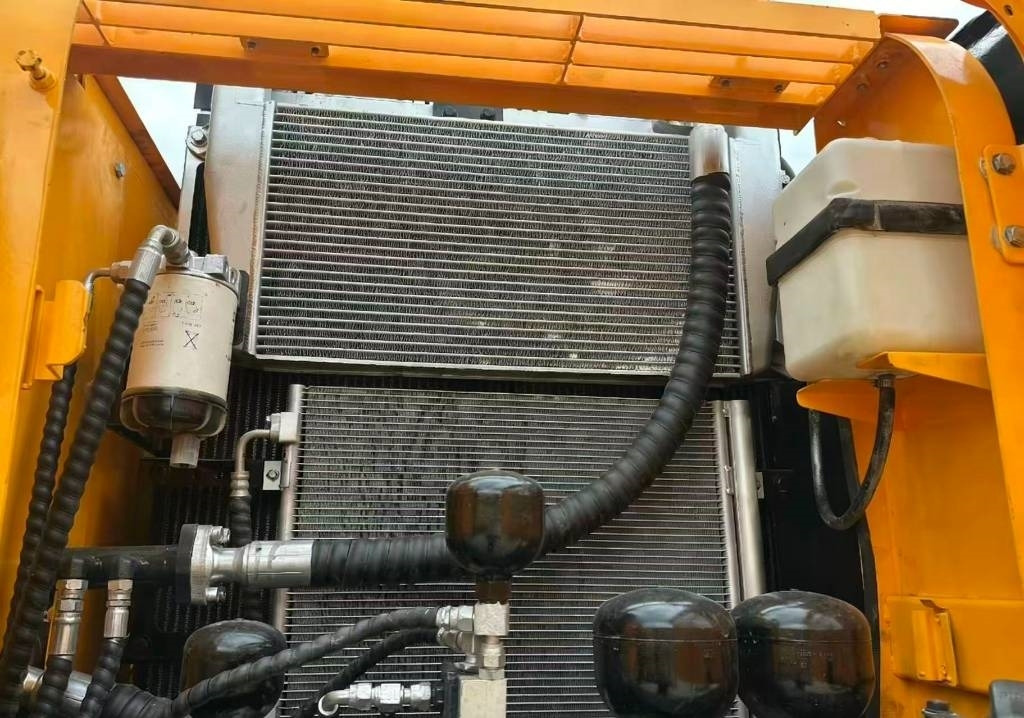 Hyundai 210W -9 - Riteņu ekskavators: foto 4 Hyundai 210W -9 - Riteņu ekskavators: foto 4