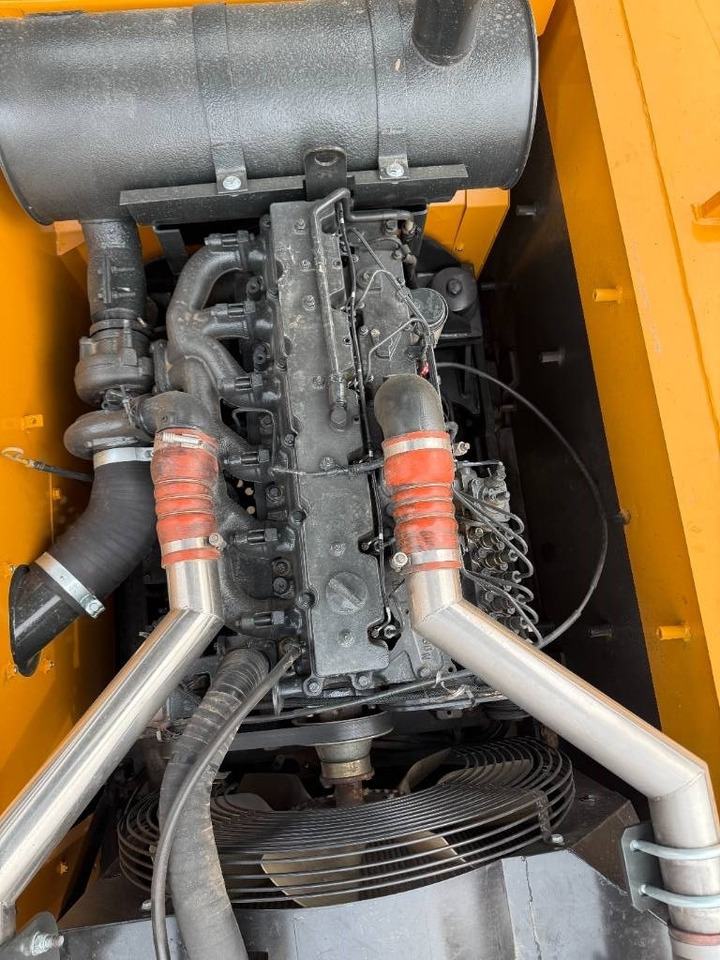 Kāpurķēžu ekskavators Hyundai 305LC-9T: foto 11