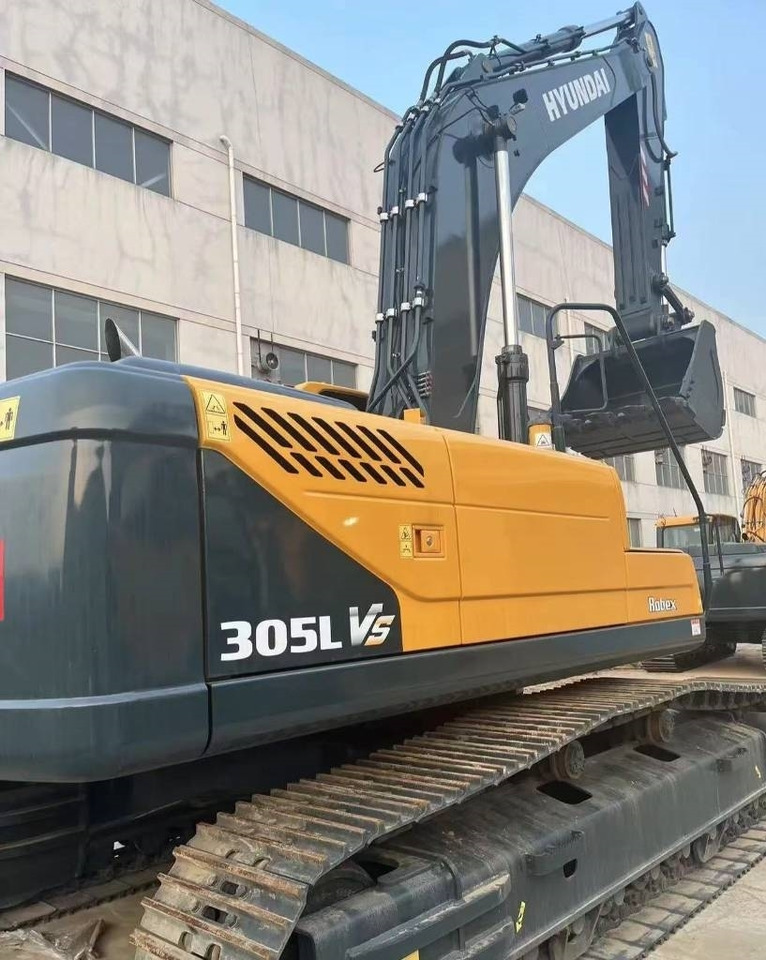 Hyundai 305LC - Kāpurķēžu ekskavators: foto 3 Hyundai 305LC - Kāpurķēžu ekskavators: foto 3