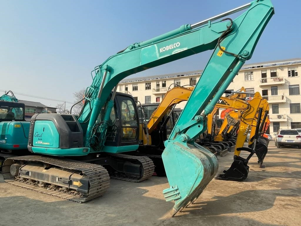 Kobelco SK 135 SR LC - Kāpurķēžu ekskavators: foto 4 Kobelco SK 135 SR LC - Kāpurķēžu ekskavators: foto 4