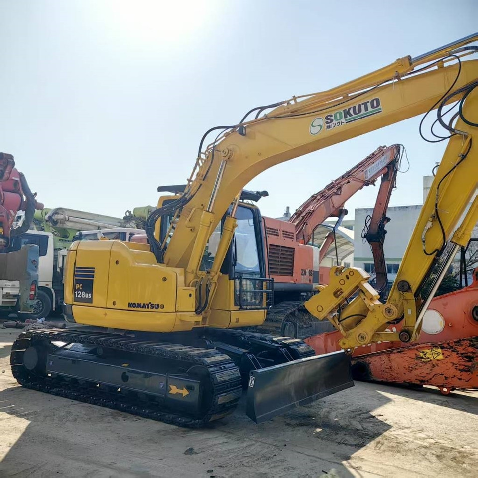 Komatsu PC 128 US - Mini-ekskavators: foto 1 Komatsu PC 128 US - Mini-ekskavators: foto 1