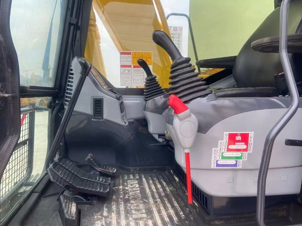 Kāpurķēžu ekskavators Komatsu PC 130: foto 7 Kāpurķēžu ekskavators Komatsu PC 130: foto 7