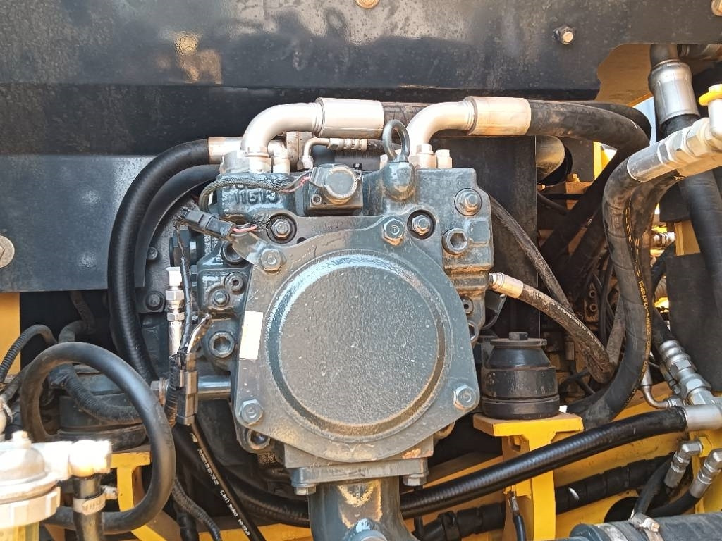 Komatsu PC 160  - Kāpurķēžu ekskavators: foto 5 Komatsu PC 160  - Kāpurķēžu ekskavators: foto 5