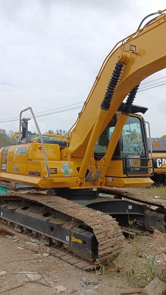 Komatsu PC 220-7  - Kāpurķēžu ekskavators: foto 4 Komatsu PC 220-7  - Kāpurķēžu ekskavators: foto 4