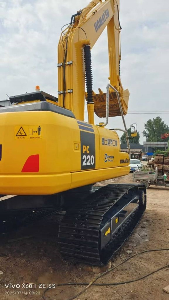 Komatsu PC 220 - Mini-ekskavators: foto 1 Komatsu PC 220 - Mini-ekskavators: foto 1