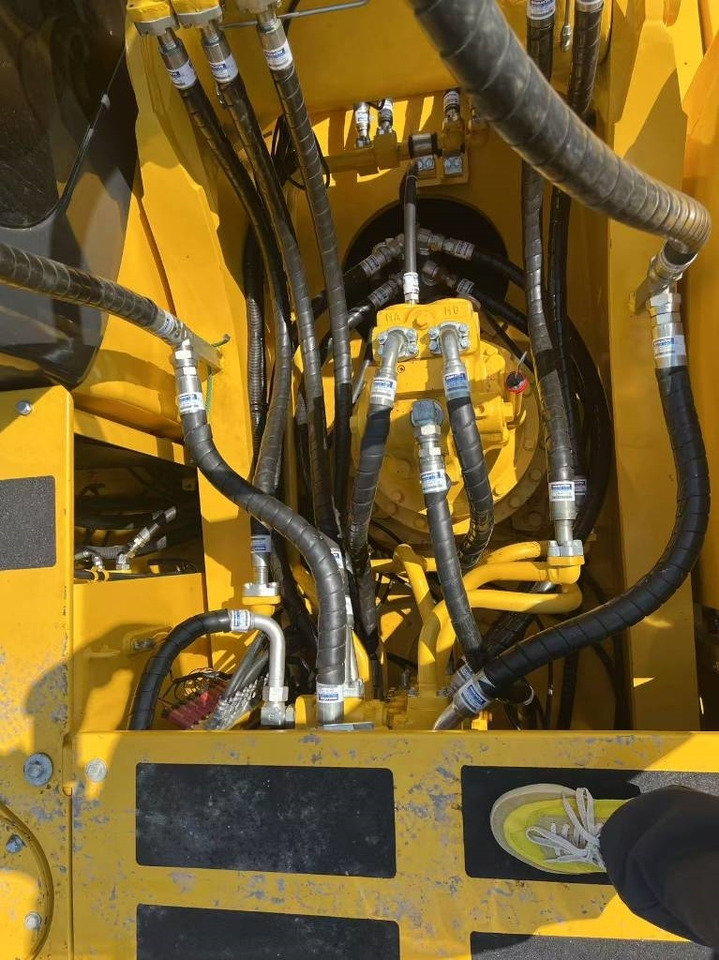 Komatsu PC 300 - Kāpurķēžu ekskavators: foto 5 Komatsu PC 300 - Kāpurķēžu ekskavators: foto 5