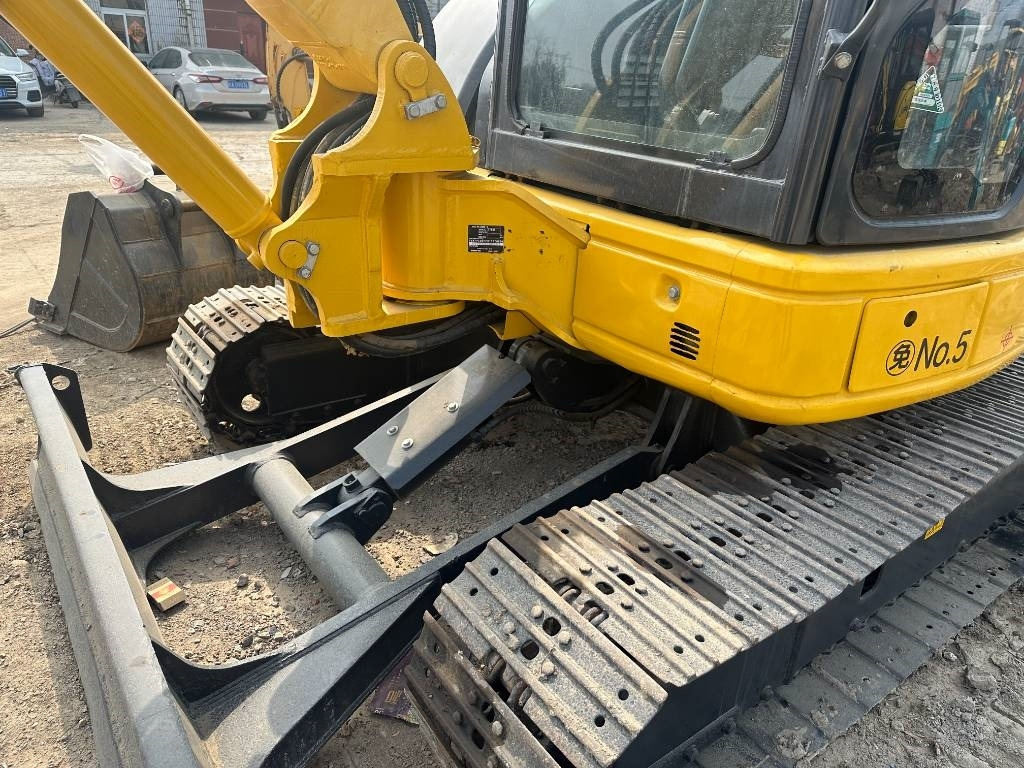 Komatsu PC 40 - Mini-ekskavators: foto 3 Komatsu PC 40 - Mini-ekskavators: foto 3