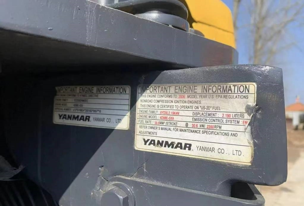 Komatsu PC 55 - Mini-ekskavators: foto 4 Komatsu PC 55 - Mini-ekskavators: foto 4