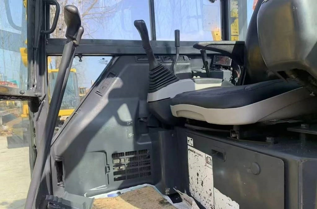 Komatsu PC 55 - Mini-ekskavators: foto 5 Komatsu PC 55 - Mini-ekskavators: foto 5