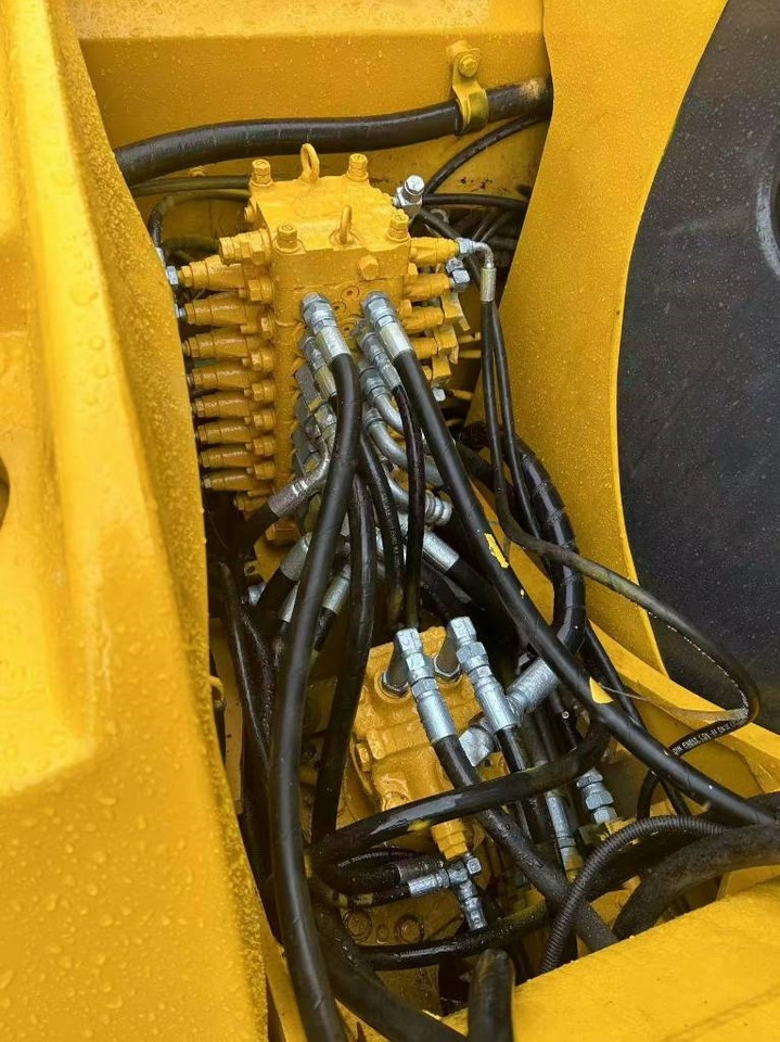 Komatsu PC 60 - Mini-ekskavators: foto 5 Komatsu PC 60 - Mini-ekskavators: foto 5