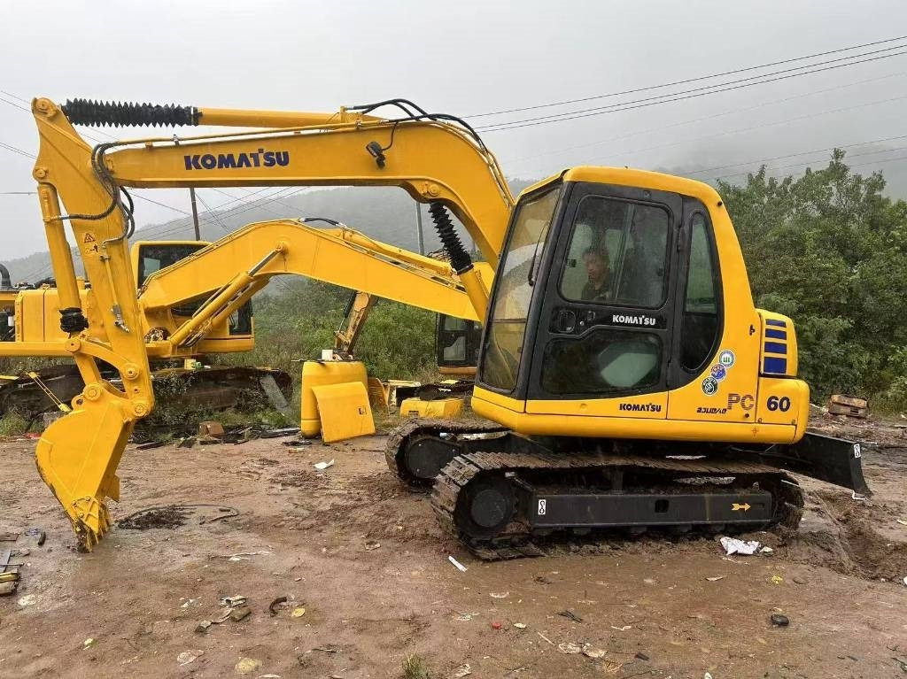Mini-ekskavators Komatsu PC 60: foto 6