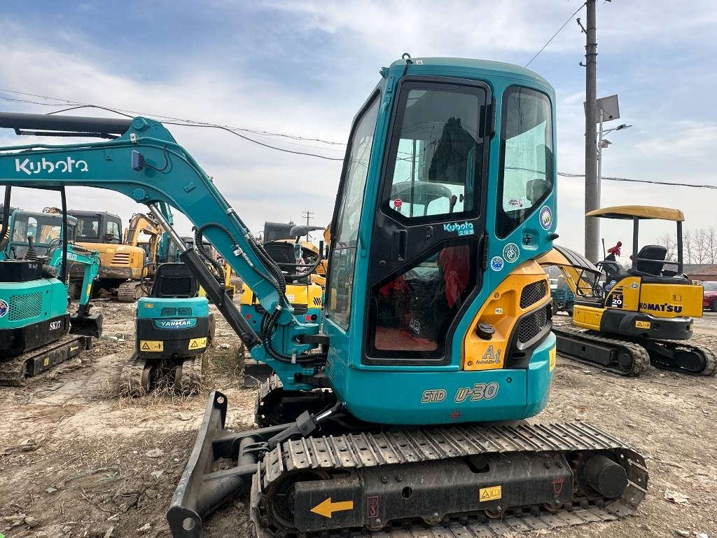 Kubota U -30 - Mini-ekskavators: foto 1 Kubota U -30 - Mini-ekskavators: foto 1