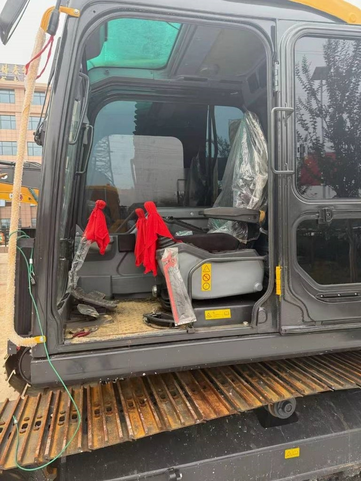 Volvo 140 - Kāpurķēžu ekskavators: foto 4 Volvo 140 - Kāpurķēžu ekskavators: foto 4