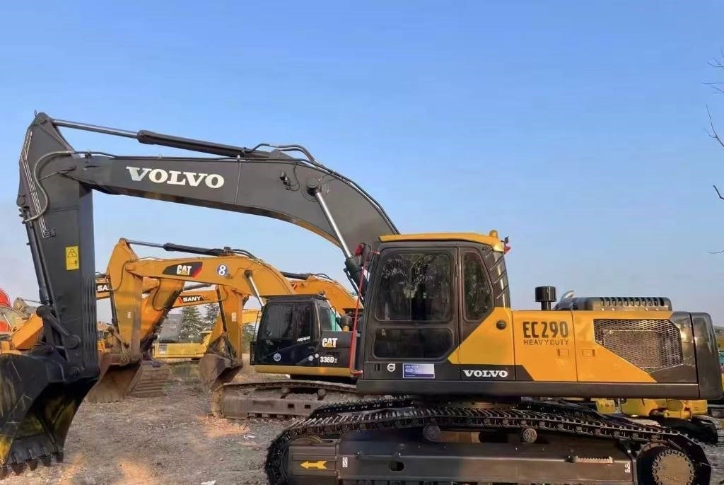 Volvo 290 - Kāpurķēžu ekskavators: foto 1 Volvo 290 - Kāpurķēžu ekskavators: foto 1