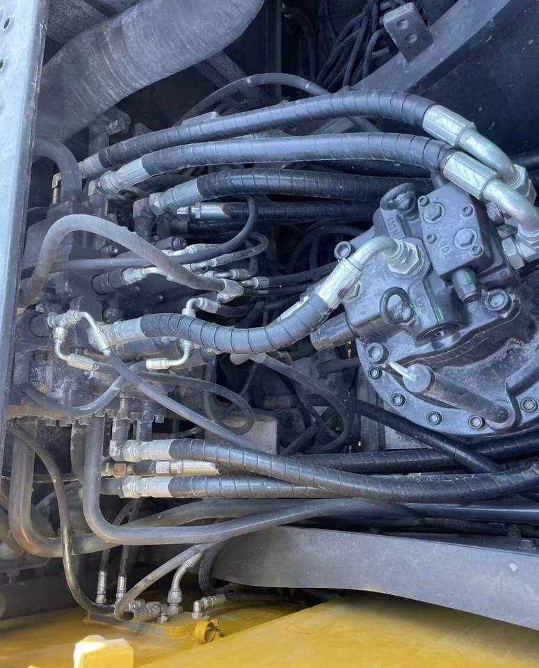 Volvo EC 240 - Kāpurķēžu ekskavators: foto 2 Volvo EC 240 - Kāpurķēžu ekskavators: foto 2