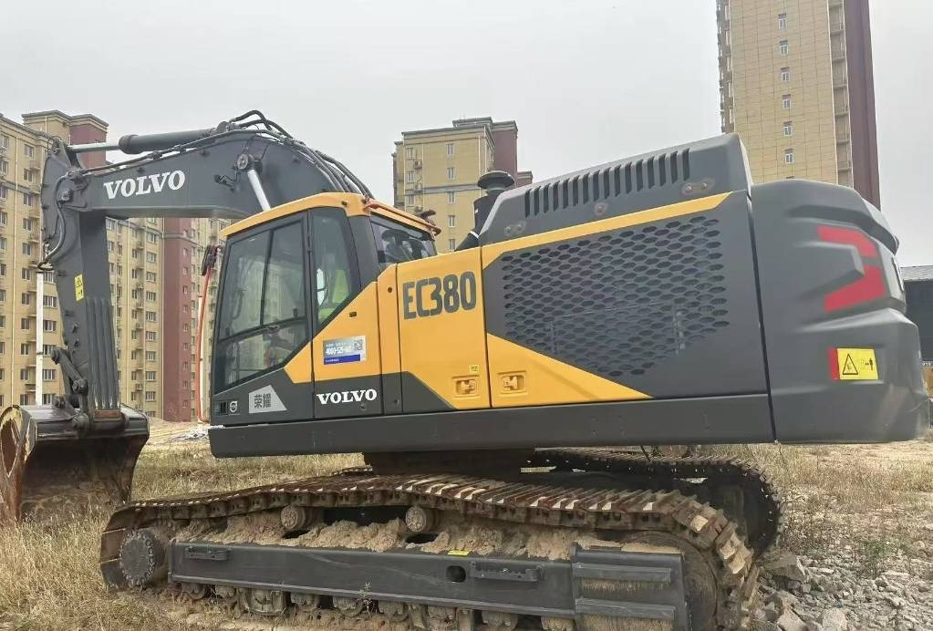 Volvo EC 380 - Kāpurķēžu ekskavators: foto 1 Volvo EC 380 - Kāpurķēžu ekskavators: foto 1