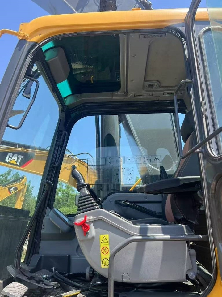 Volvo EC 380 - Kāpurķēžu ekskavators: foto 5 Volvo EC 380 - Kāpurķēžu ekskavators: foto 5