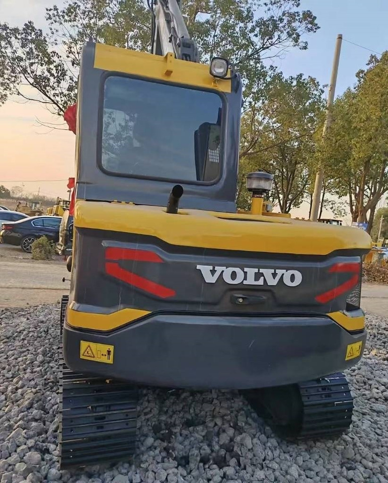 Volvo EC 60 D - Kāpurķēžu ekskavators: foto 1 Volvo EC 60 D - Kāpurķēžu ekskavators: foto 1