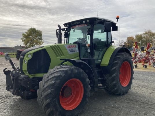 Claas ARION 640 CEBIS - Traktors: foto 1 Claas ARION 640 CEBIS - Traktors: foto 1