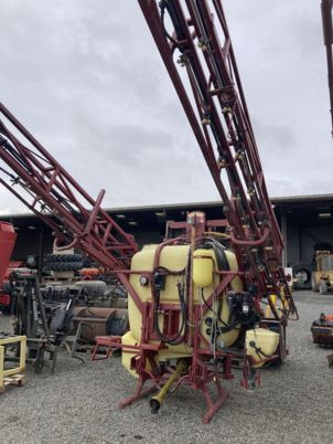 Hardi MEGA 1200L - Uzkarināmais miglotājs: foto 1 Hardi MEGA 1200L - Uzkarināmais miglotājs: foto 1