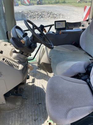 John Deere 6210R AUTOPOWER - Traktors: foto 4 John Deere 6210R AUTOPOWER - Traktors: foto 4