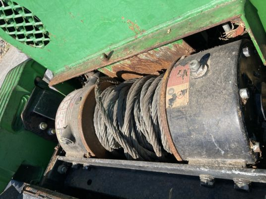 John Deere 6215R AUTOPOWR - Traktors: foto 4 John Deere 6215R AUTOPOWR - Traktors: foto 4
