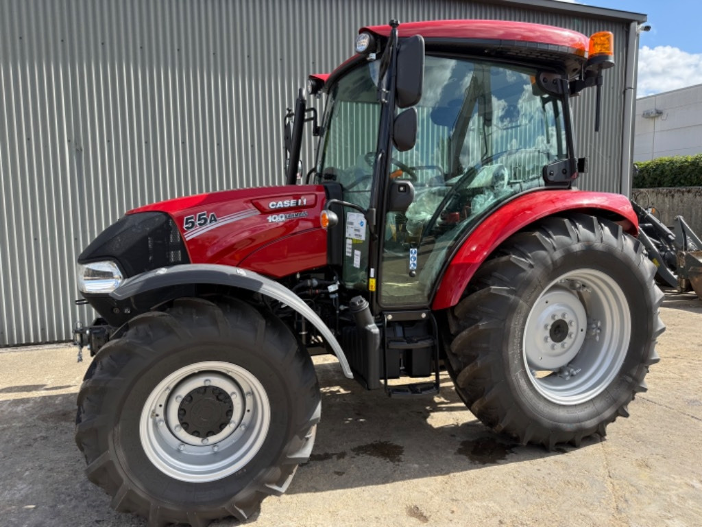 Case IH Farmall 55 A - Traktors: foto 1 Case IH Farmall 55 A - Traktors: foto 1
