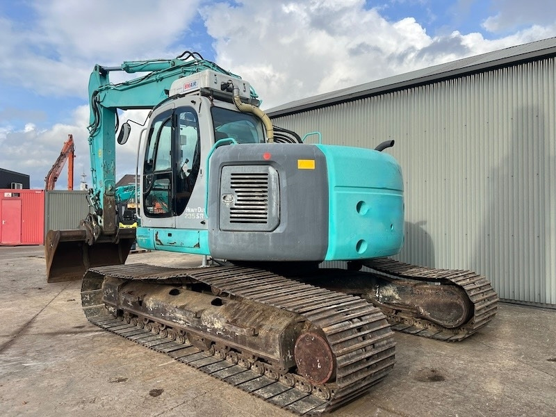 Kobelco SK 235 SR LC - Kāpurķēžu ekskavators: foto 2 Kobelco SK 235 SR LC - Kāpurķēžu ekskavators: foto 2