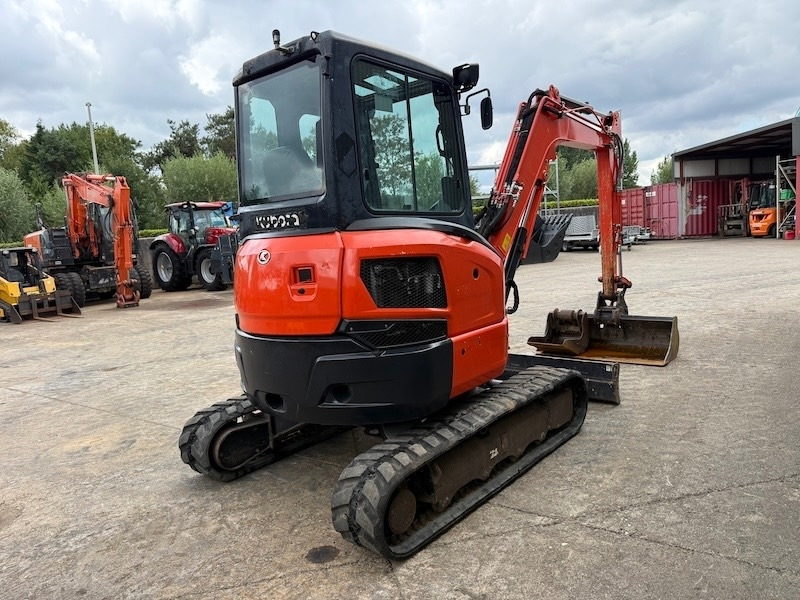 Kubota U 36-4 - Mini-ekskavators: foto 4 Kubota U 36-4 - Mini-ekskavators: foto 4