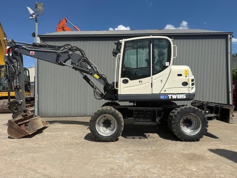 Terex TW 85 - Riteņu ekskavators: foto 1 Terex TW 85 - Riteņu ekskavators: foto 1