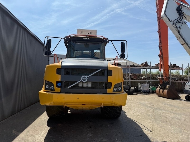 Volvo A 25 G - Artikulētias pašizgāzējs: foto 5 Volvo A 25 G - Artikulētias pašizgāzējs: foto 5