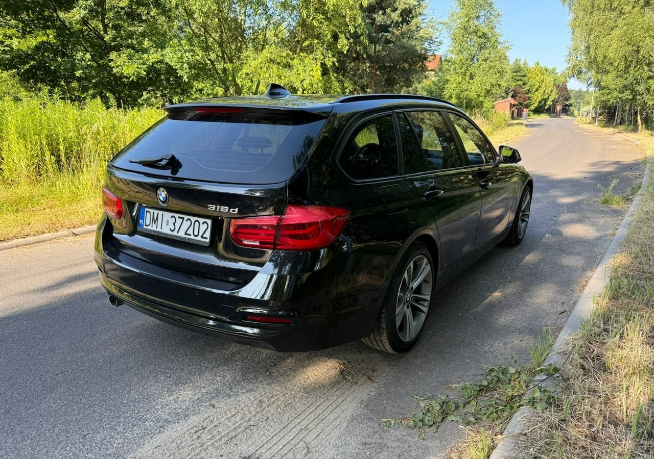 BMW SERIA 3 V (F30/F31/F34) BMW SERIA 3 318d 150KM Automat SportLine*AdaptiveLed*Navi*Półskóra*SerwisBMW* FV - Universālis: foto 4 BMW SERIA 3 V (F30/F31/F34) BMW SERIA 3 318d 150KM Automat SportLine*AdaptiveLed*Navi*Półskóra*SerwisBMW* FV - Universālis: foto 4