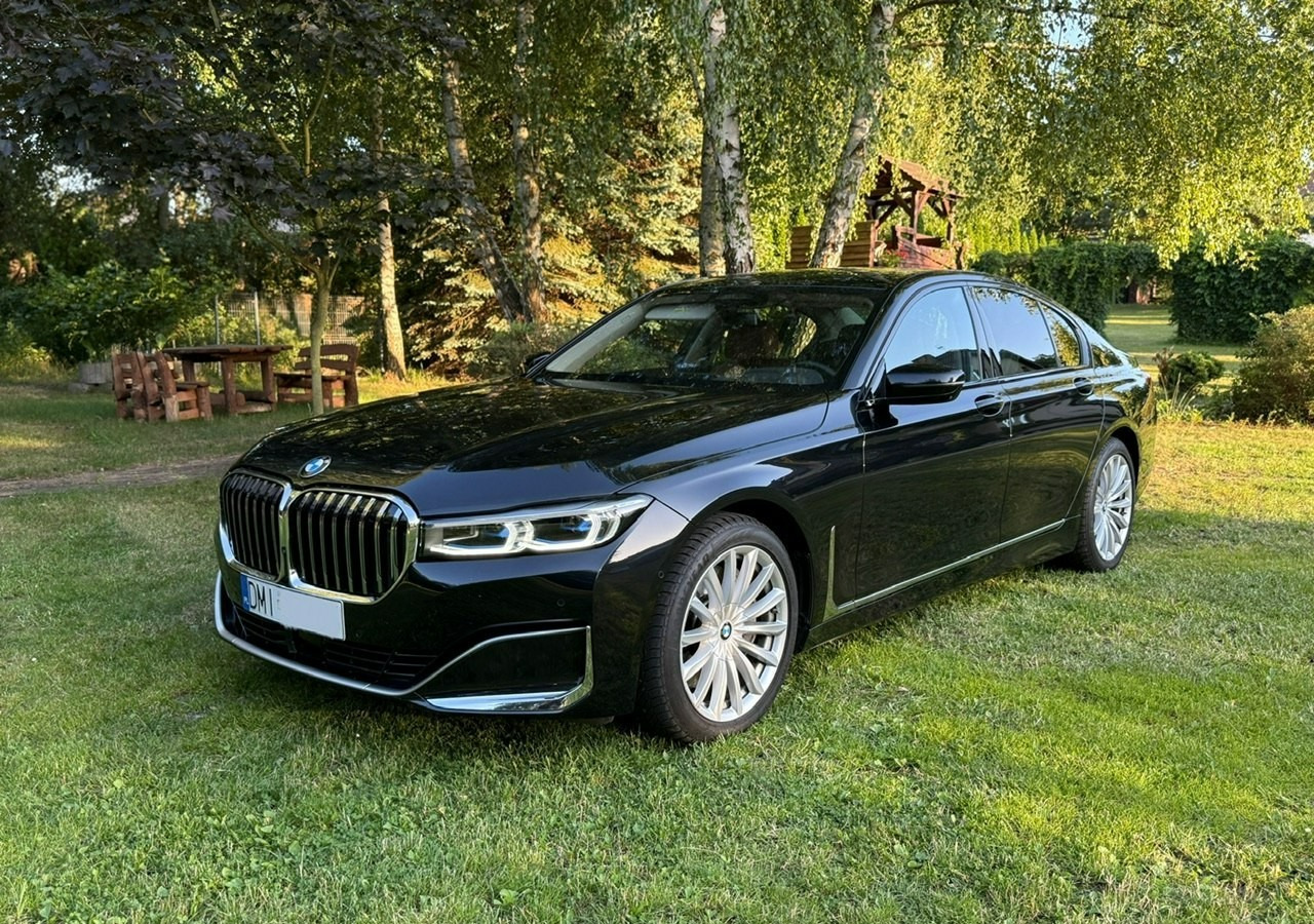 BMW SERIA 7 II (G11/G12) BMW SERIA 7 740d Xdrive 340KM Luxury+Exclusive Masaże Adaptiv Oś Lasery 2022 FV2 - Sedans: foto 3 BMW SERIA 7 II (G11/G12) BMW SERIA 7 740d Xdrive 340KM Luxury+Exclusive Masaże Adaptiv Oś Lasery 2022 FV2 - Sedans: foto 3