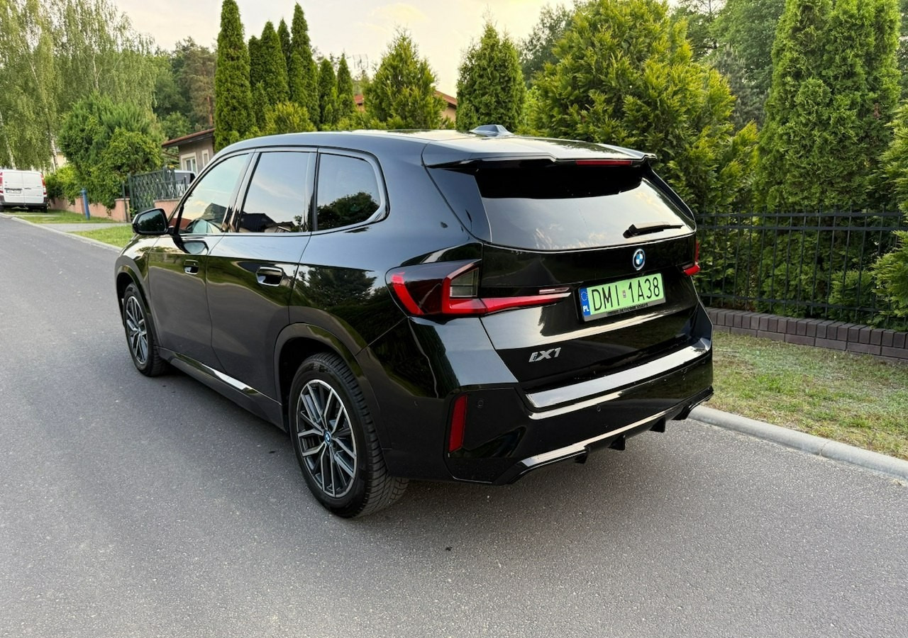 BMW X1 iX1 iX1 xDrive30 313KM M-Sport H/K Panorama AdaptiveLed Masaże Kam360 - SUV: foto 3 BMW X1 iX1 iX1 xDrive30 313KM M-Sport H/K Panorama AdaptiveLed Masaże Kam360 - SUV: foto 3