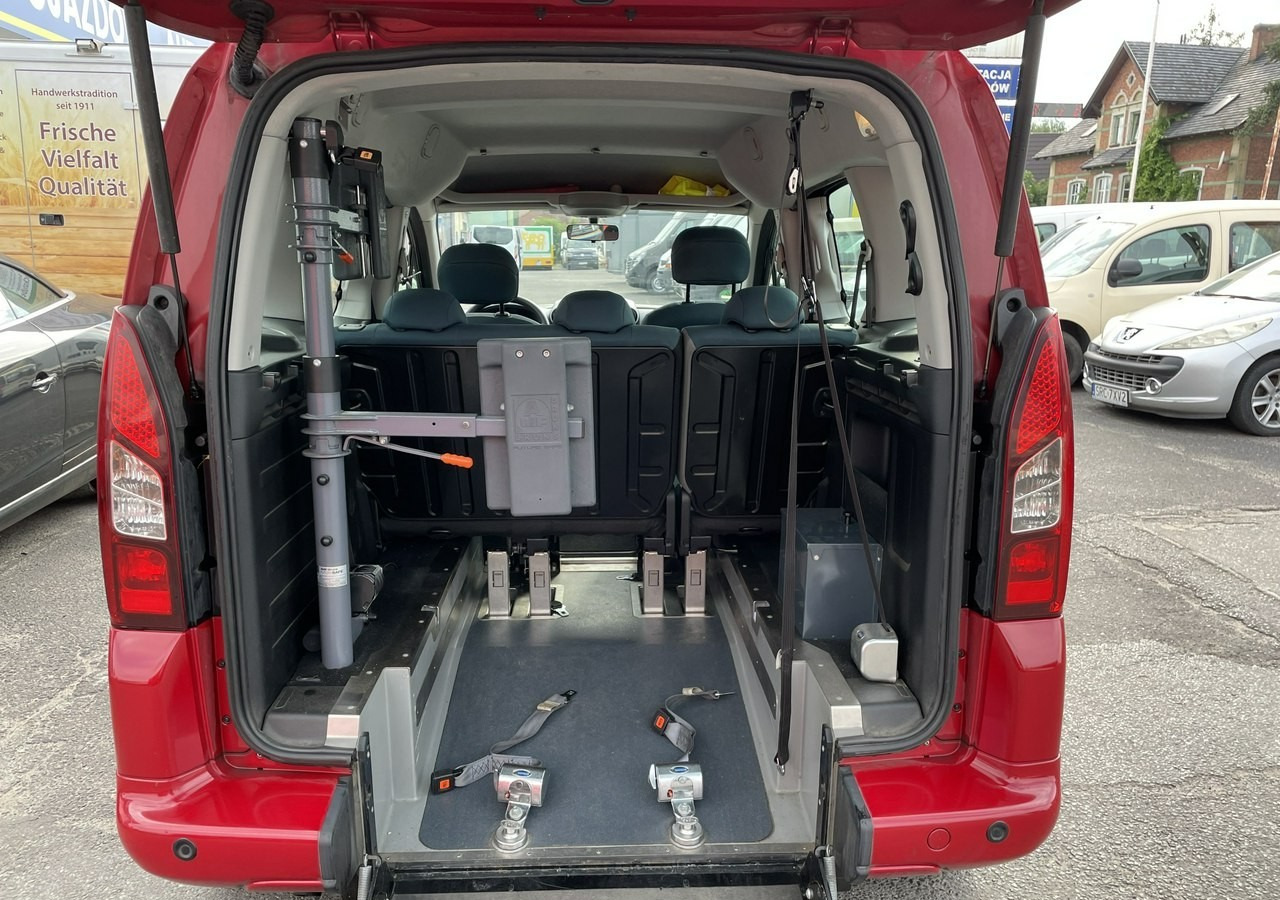 Vieglā automašīna Citroen Berlingo II Berlingo 1.6 do przewozu Niepełnosprawnych inwalida rampa 2018: foto 8