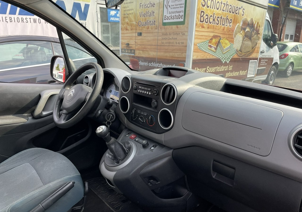 Vieglā automašīna Citroen Berlingo II Berlingo 1.6 do przewozu Niepełnosprawnych inwalida rampa 2018: foto 16