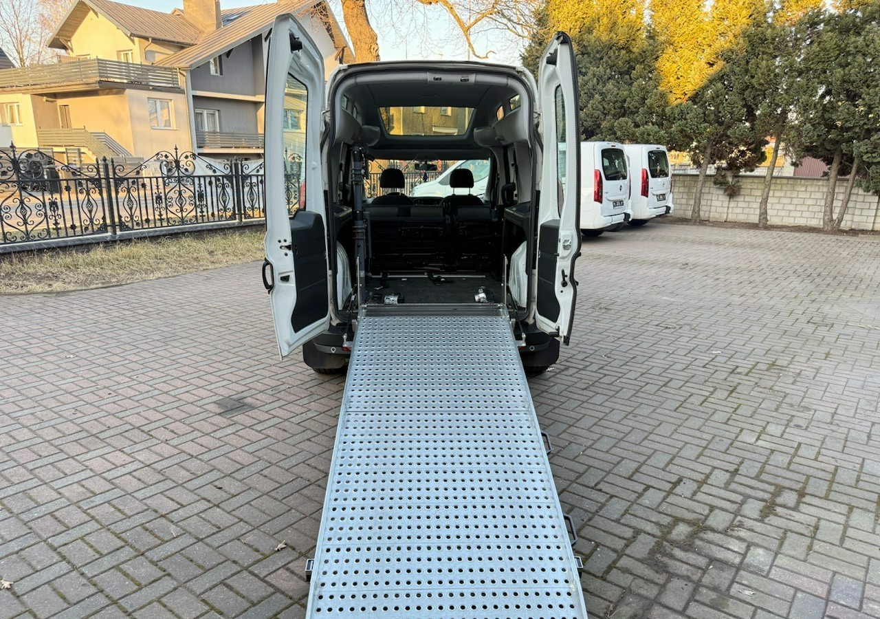 Fiat Doblo II Doblo 1.6-120KM dla Niepełnosprawnych RAMPA Inwalida Model 2020 - Vieglā automašīna: foto 2 Fiat Doblo II Doblo 1.6-120KM dla Niepełnosprawnych RAMPA Inwalida Model 2020 - Vieglā automašīna: foto 2
