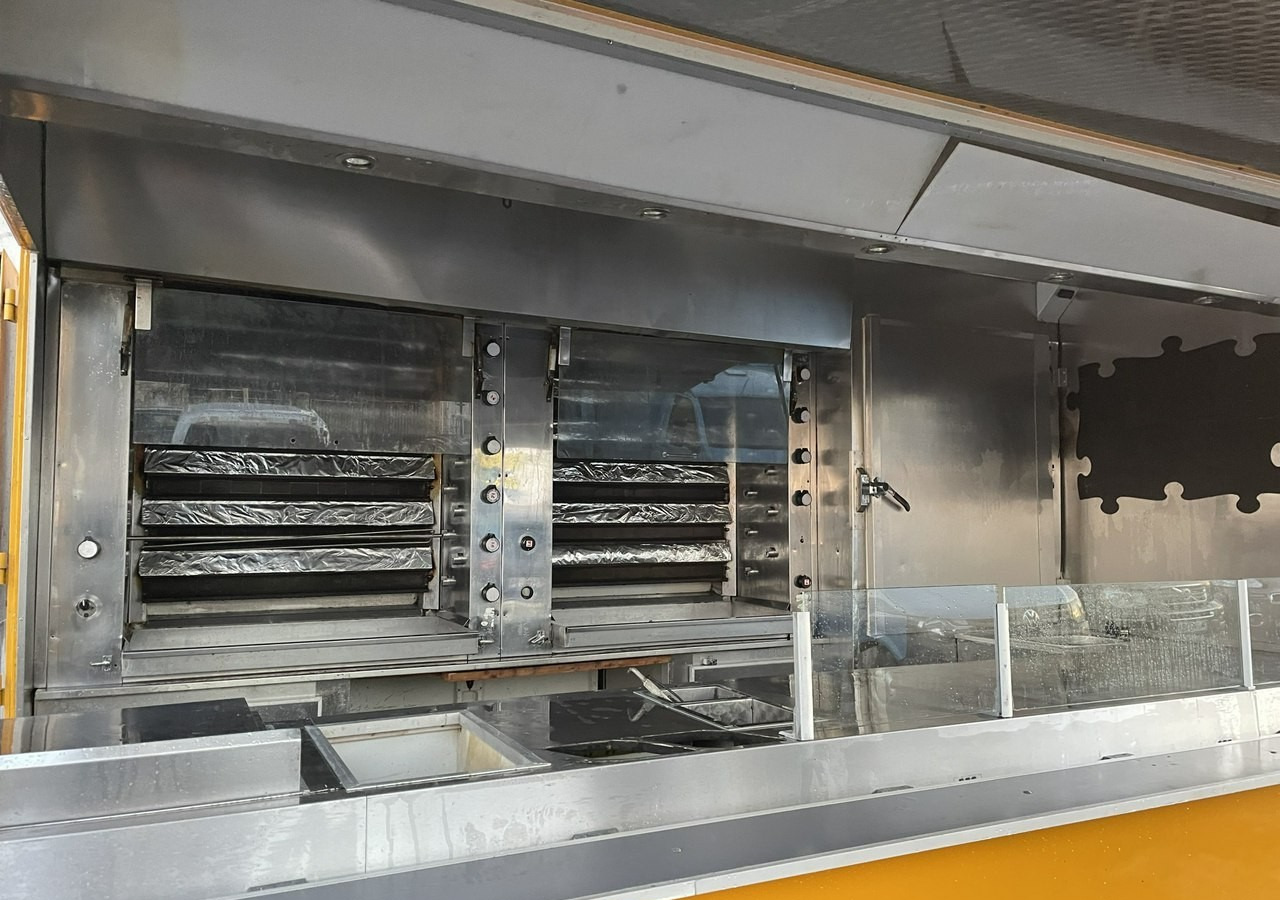 Fiat Ducato Autosklep Autogrill Gastronomiczny Food Truck Foodtruck 68tkm 3500 - Tirdzniecības kravas automašīna: foto 3 Fiat Ducato Autosklep Autogrill Gastronomiczny Food Truck Foodtruck 68tkm 3500 - Tirdzniecības kravas automašīna: foto 3