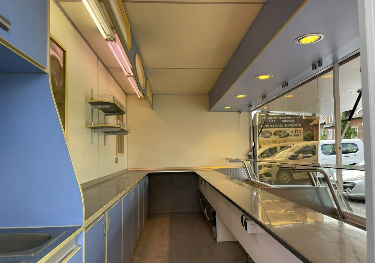 Fiat Ducato Autosklep Wędlin Gastronomiczny Food Truck Foodtruck Sklep bar 2006 - Tirdzniecības kravas automašīna: foto 3 Fiat Ducato Autosklep Wędlin Gastronomiczny Food Truck Foodtruck Sklep bar 2006 - Tirdzniecības kravas automašīna: foto 3